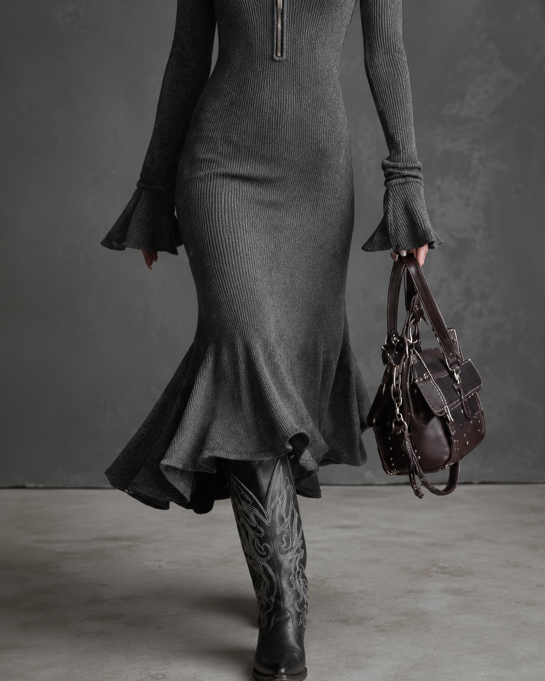 Vestido midi de punto con cuello con cremallera retro y mangas acampanadas