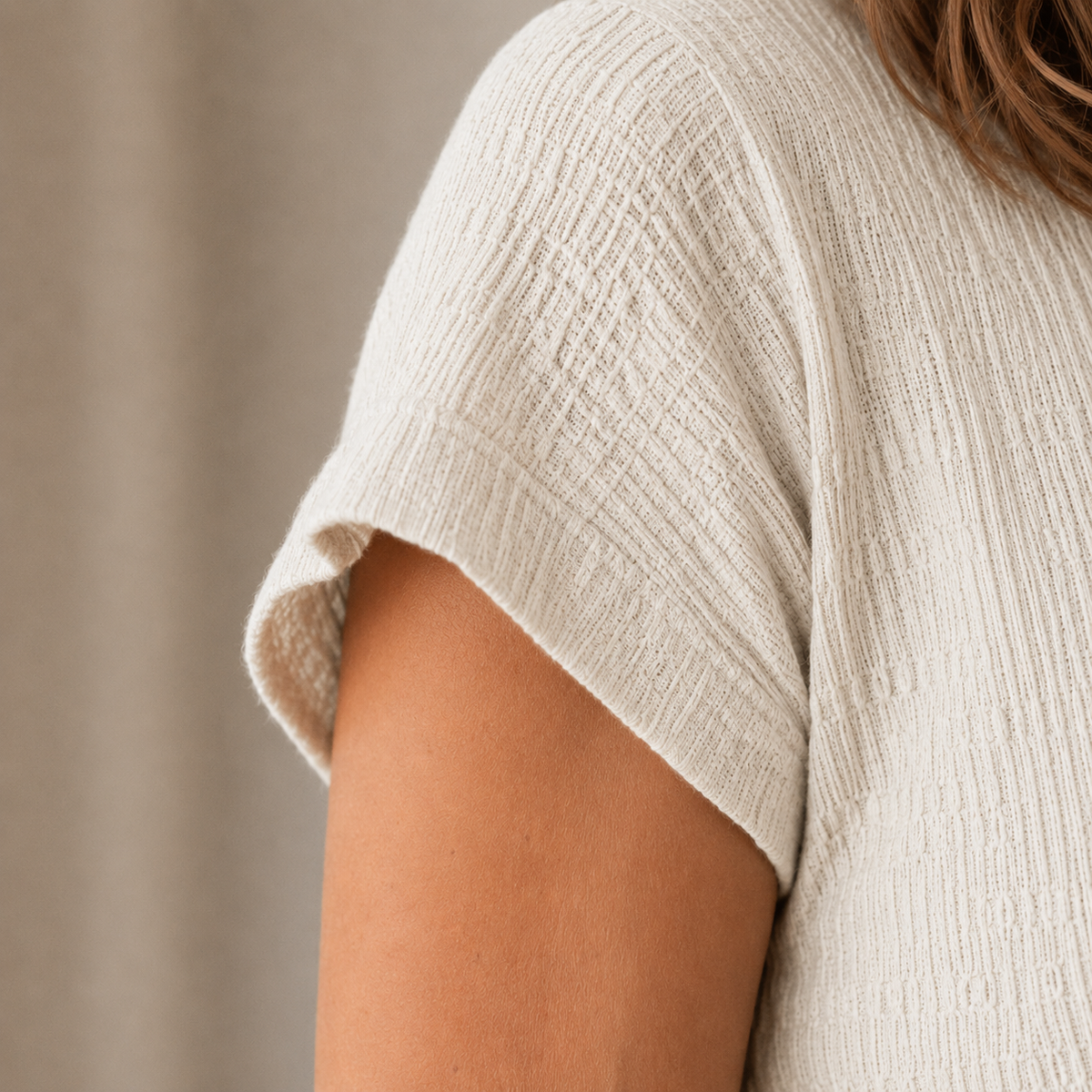 Vestido midi Idun – Con nudos y abertura lateral
